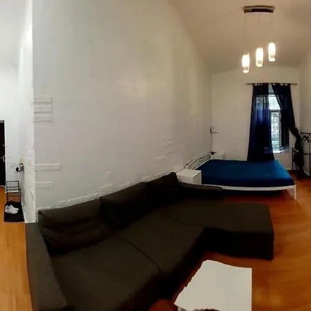 Apartment Luxury Near Olempiyskaya Metro Station *