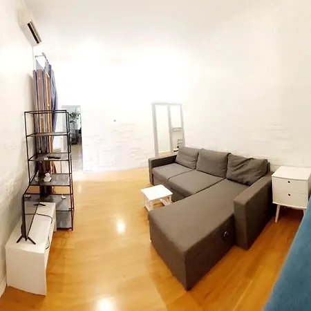 Luxury Near Olempiyskaya Metro Station Apartment